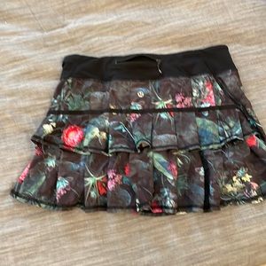 Lululemon skirt